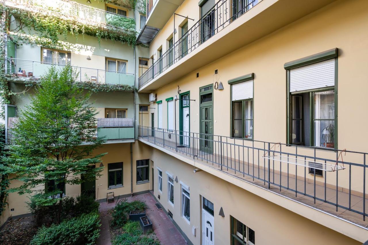 Stella Apartment Budapest Exteriör bild