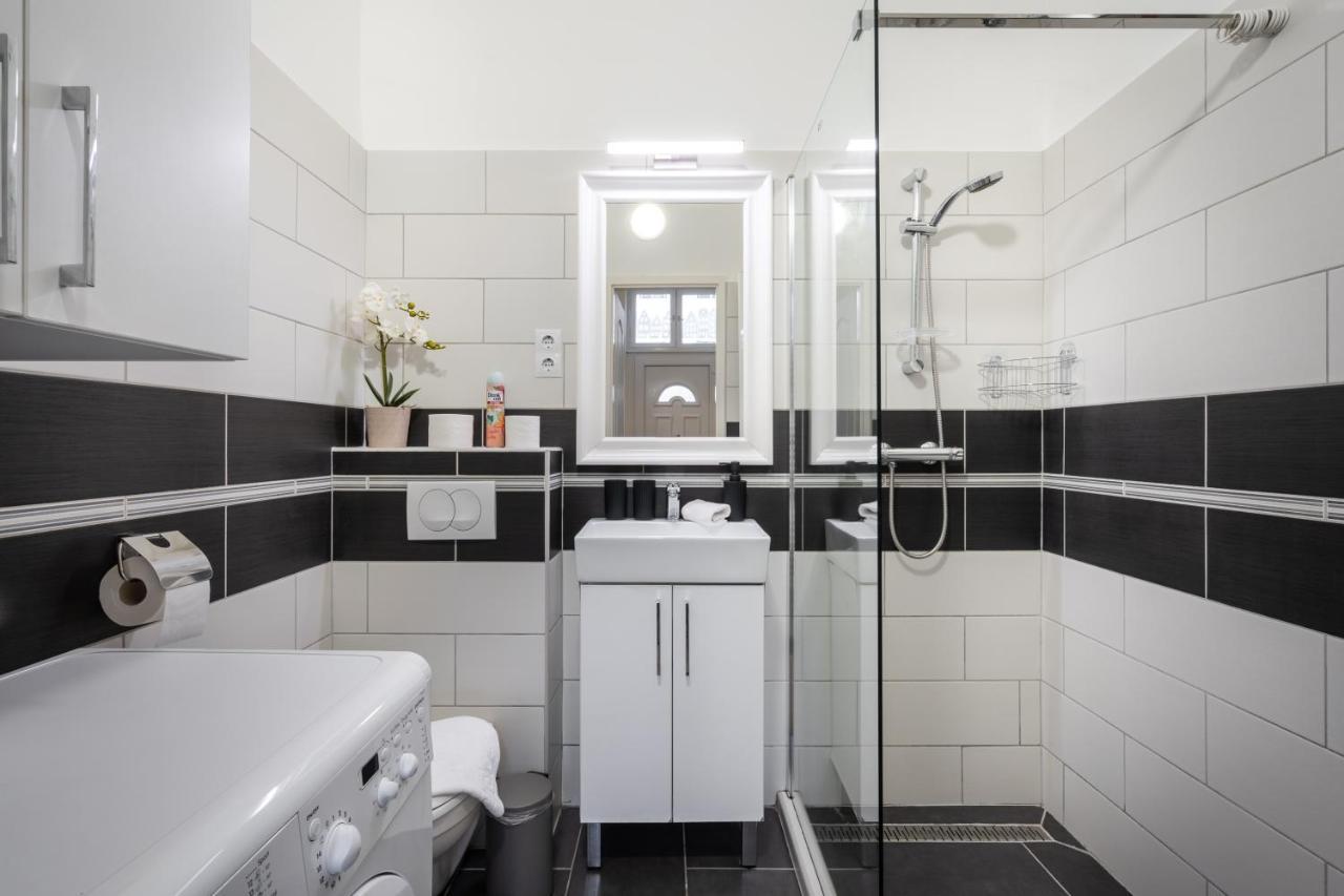 Stella Apartment Budapest Exteriör bild